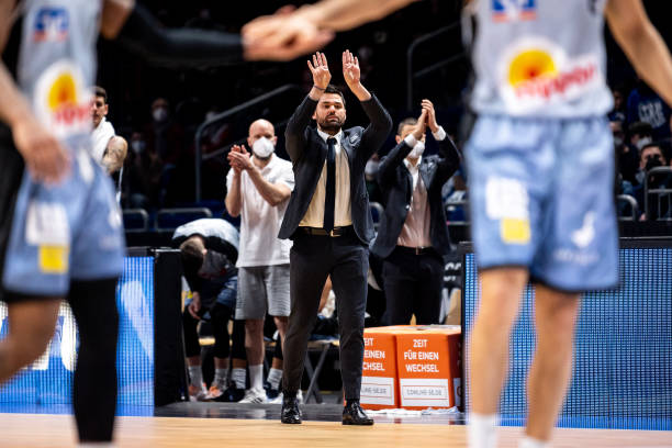 展现了极高 展现了极高